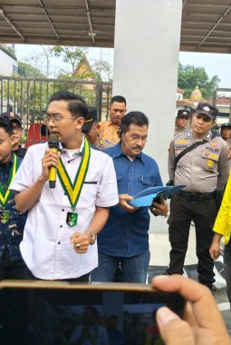 Mahasiswa Geruduk Kejati Riau, SEMMI Desak Pengelolaan APBKeP Balam Jaya Diperiksa
